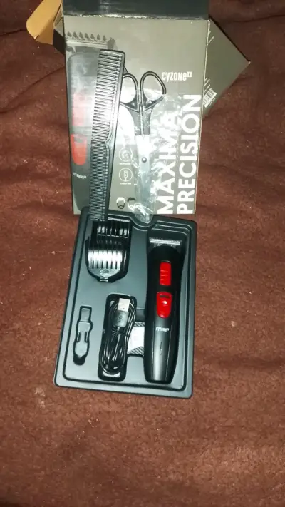 Máquina de cortar pelo - miniatura 1