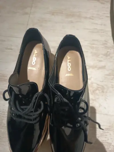 Zapatos de charol negro Aldo elegantes - miniatura 1
