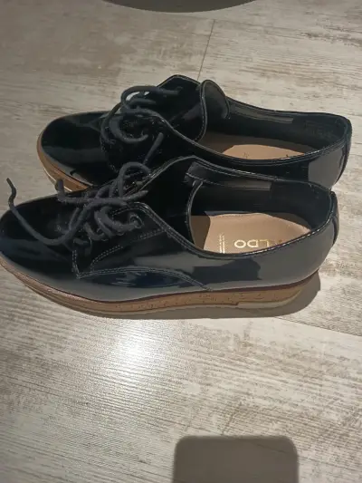 Zapatos de charol negro Aldo elegantes - miniatura 3