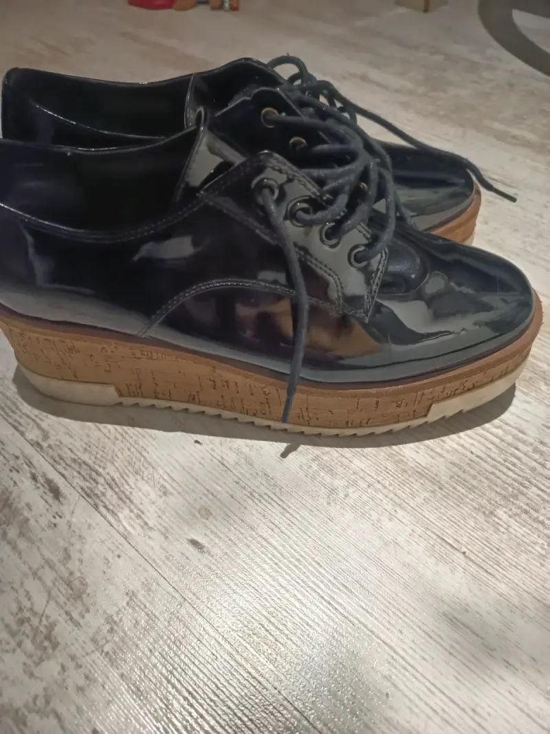 Zapatos de charol negro Aldo elegantes - 5