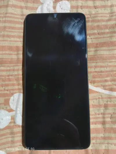 Smartphone POCO x6PRO amarillo 5G 64MP 512 gb - miniatura 2