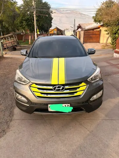 Hyundai santa fe 2014 SUV con diseño deportivo - miniatura 1