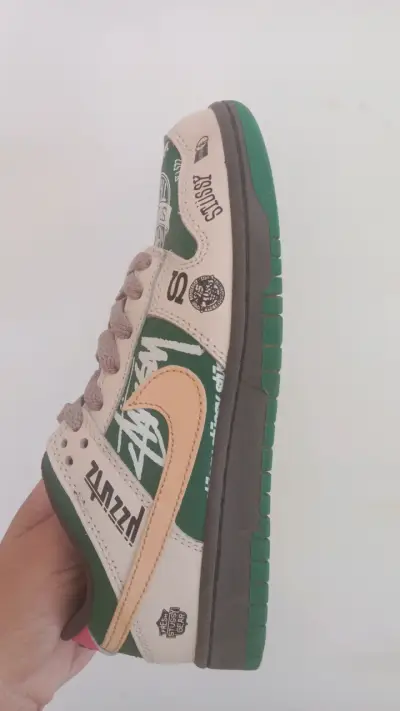 Zapatillas Nike Stussy edición especial - miniatura 2