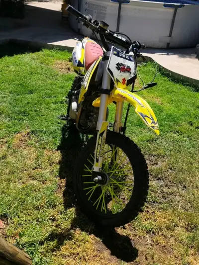 Moto RFZ 125 cc de motocross - miniatura 4
