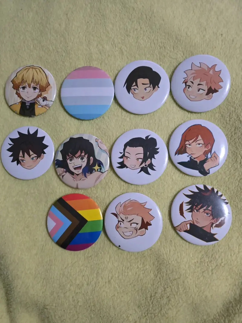 Chapas Rising Star con diseños variados - 2