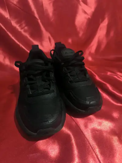 Zapatillas Adidas negras clásicas - miniatura 4