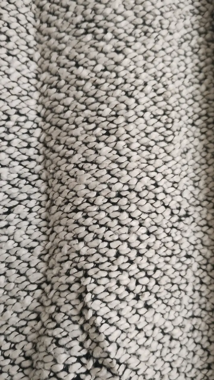 Falda corta gris jaspeada para mujer - 3