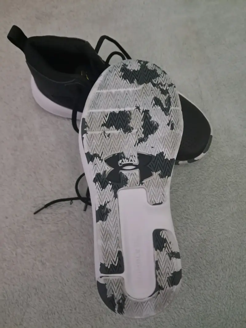 Zapatillas de basket under Armour - 1