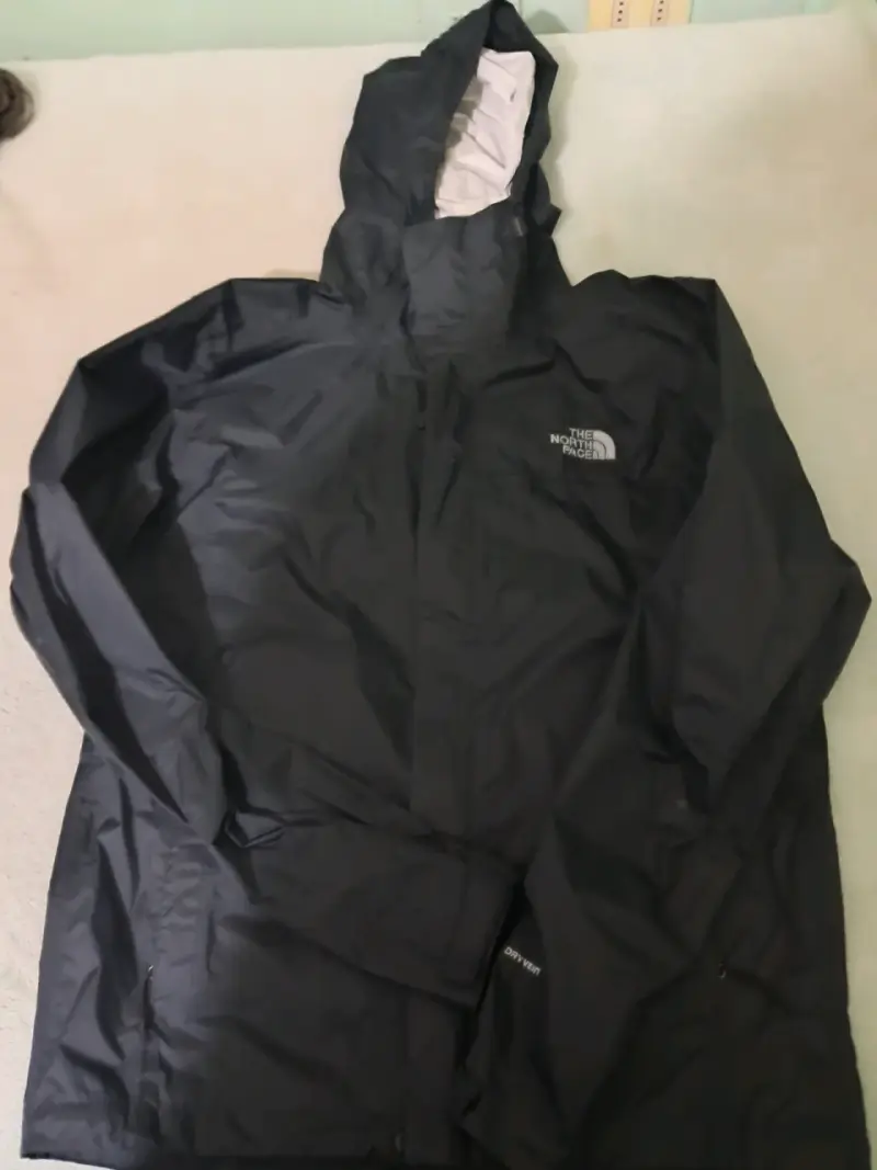 Chaqueta cortaviento The North Face negra - 2