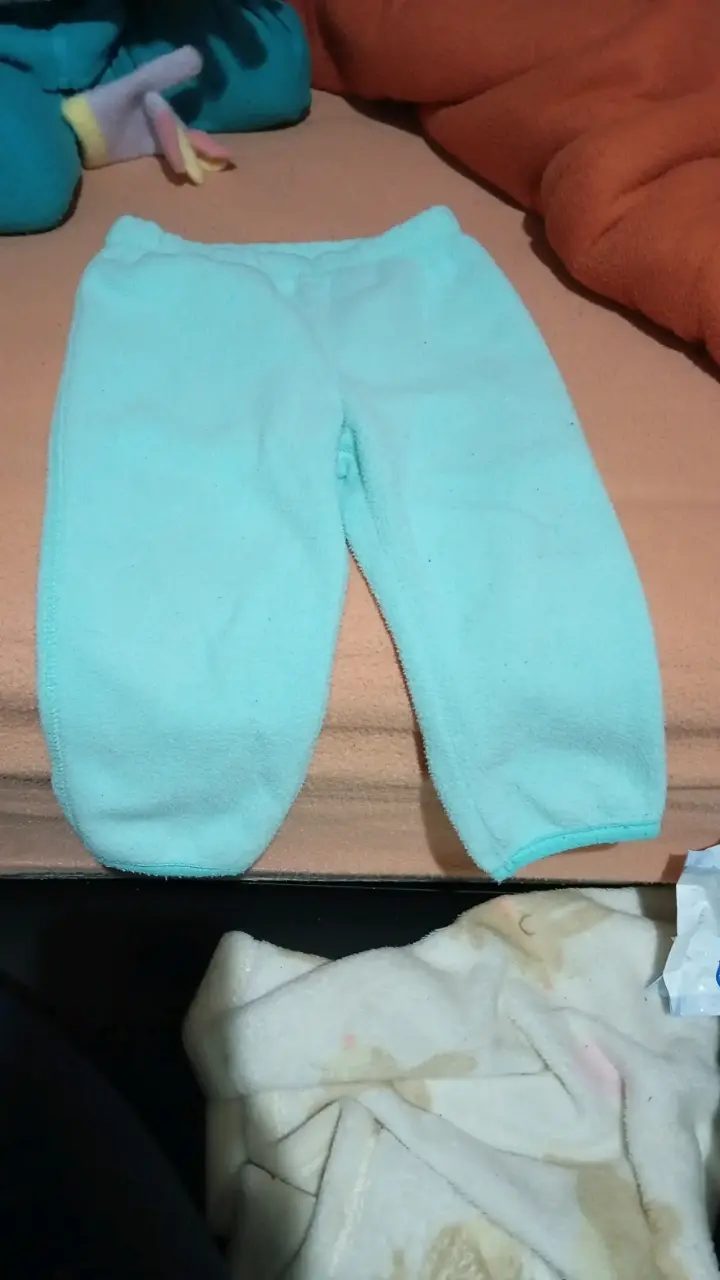 Pantalón polar celeste para bebé