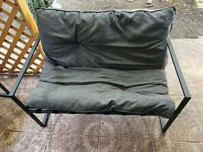 Juego de muebles de terraza con cojines negros - miniatura 3
