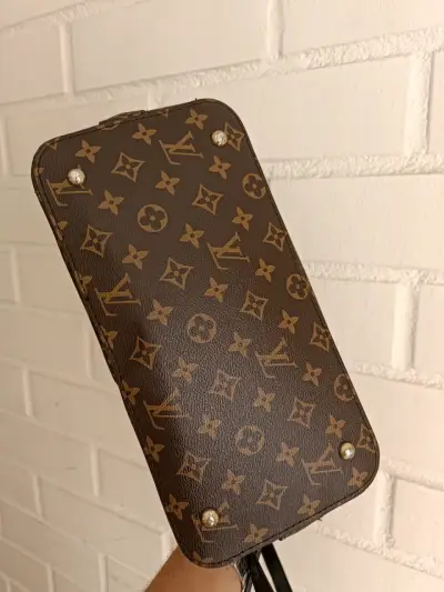 Bolso de mano Louis Vuitton negro y marrón - miniatura 3