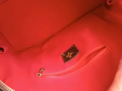 Bolso de mano Louis Vuitton negro y marrón - miniatura 6
