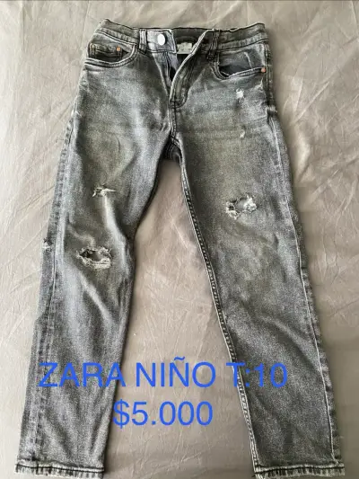 Jeans Zara niño talla 10 desgastados - miniatura 1