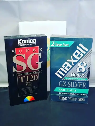 Lote de cintas VHS Konica, Maxell y más - miniatura 2