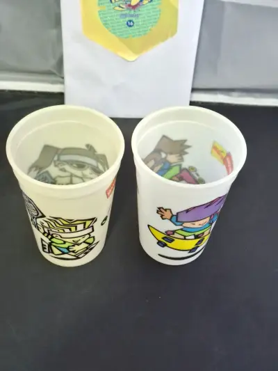 Vasos plásticos Fluorescente Bilz y Pap - miniatura 2