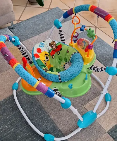 Centro de actividades para bebé colorido - miniatura 1
