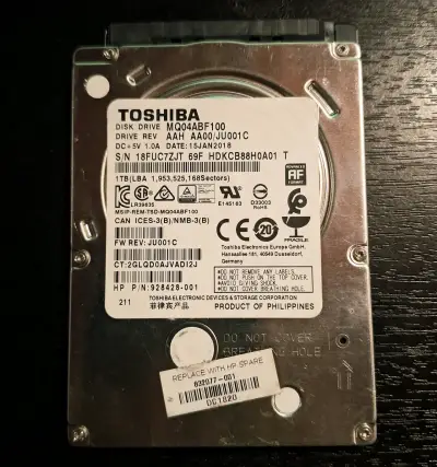 Disco duro Toshiba 1TB MQ04ABF100 - miniatura 1