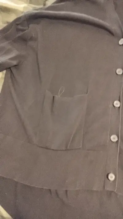 Cardigan negro de mujer con botones - miniatura 3