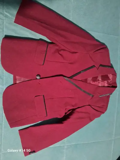 Traje formal para niño color burdeos - miniatura 2