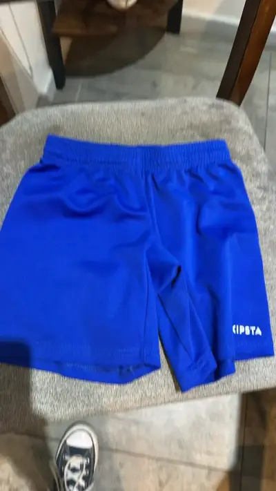 Shorts deportivos Kipsta azul y negro - miniatura 3