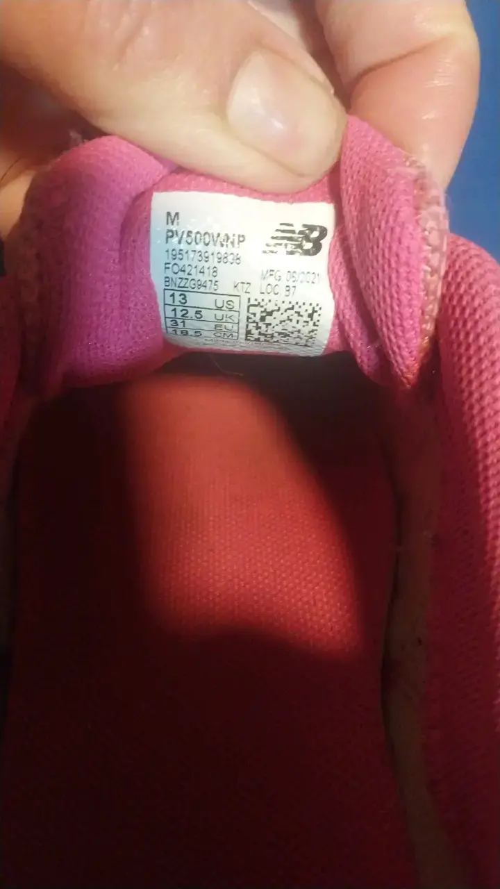 Zapatillas deportivas rosadas para niñass - 2