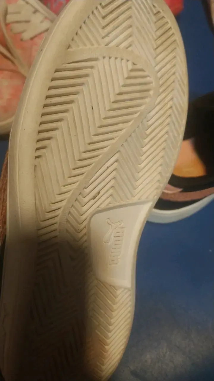 Zapatillas Puma negras con velcro - 4