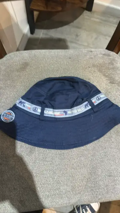 Set de tres gorros estilo pescador - miniatura 2