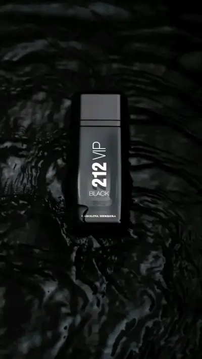 Carolina Herrera 212 VIP Black - miniatura 1