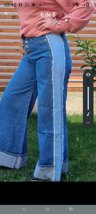 Jeans acampanados de mezclilla con diseño bicolor - miniatura 1