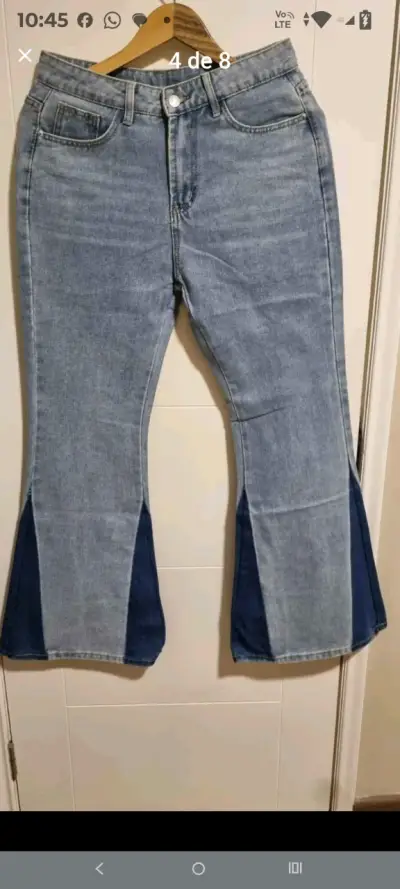 Jeans acampanados de mezclilla con diseño bicolor - miniatura 2