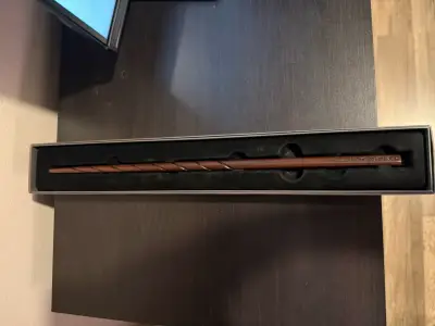 Varita mágica de colección Harry Potter - miniatura 1