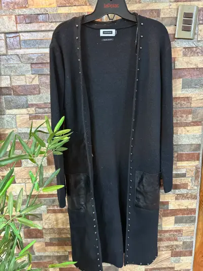 Blazer de terciopelo negro elegante - miniatura 4