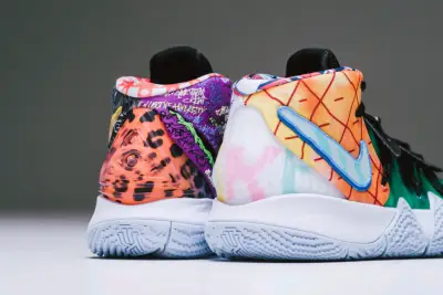 Zapatillas Kyrie multicolor tallas 40 y 42 - miniatura 4