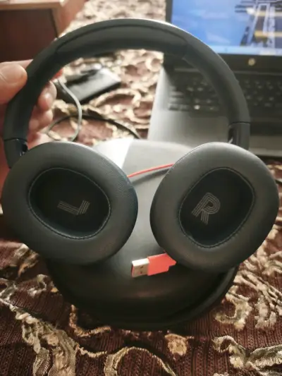 Audífonos JBL inalámbricos con cable USB - miniatura 2