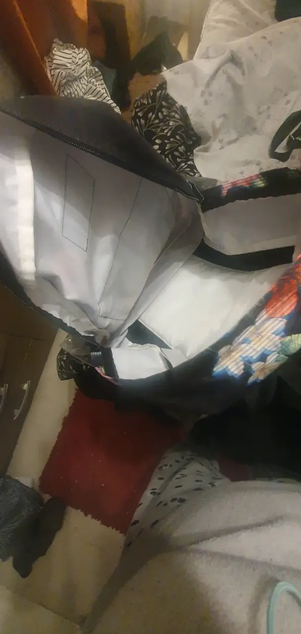Mochila Jansport floral negra - 3