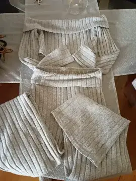 Conjunto de ropa de punto gris para mujer - miniatura 1
