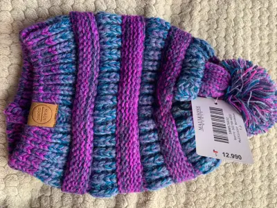 Gorro de lana gris con pompón - miniatura 2