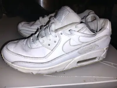 Zapatillas deportivas blancas Nike Air Max - miniatura 1
