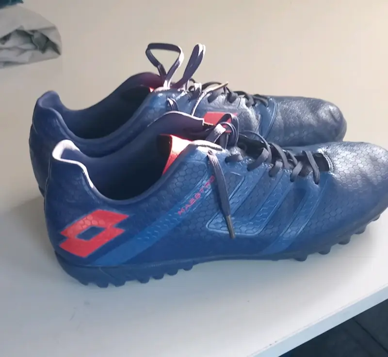 Zapatillas deportivas Lotto azules para fútbol - 2