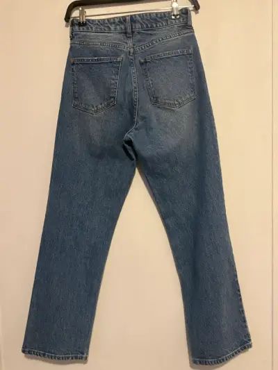 Jeans azul de tiro alto para mujer - miniatura 4