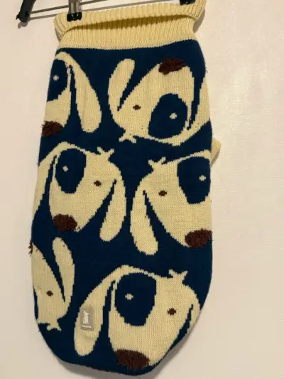 Suéter tejido para perro con diseño de perritos - miniatura 1