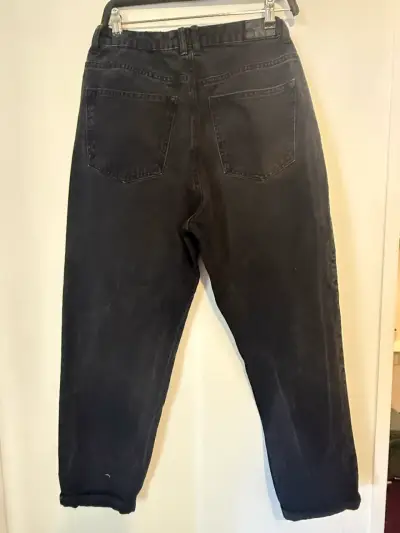 Jeans negros mom fit de mezclilla - miniatura 2