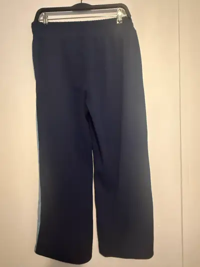 Pantalones deportivos azul marino con franjas - miniatura 2