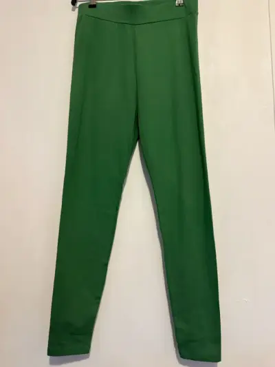 Pantalones verdes de mujer cómodos - miniatura 1