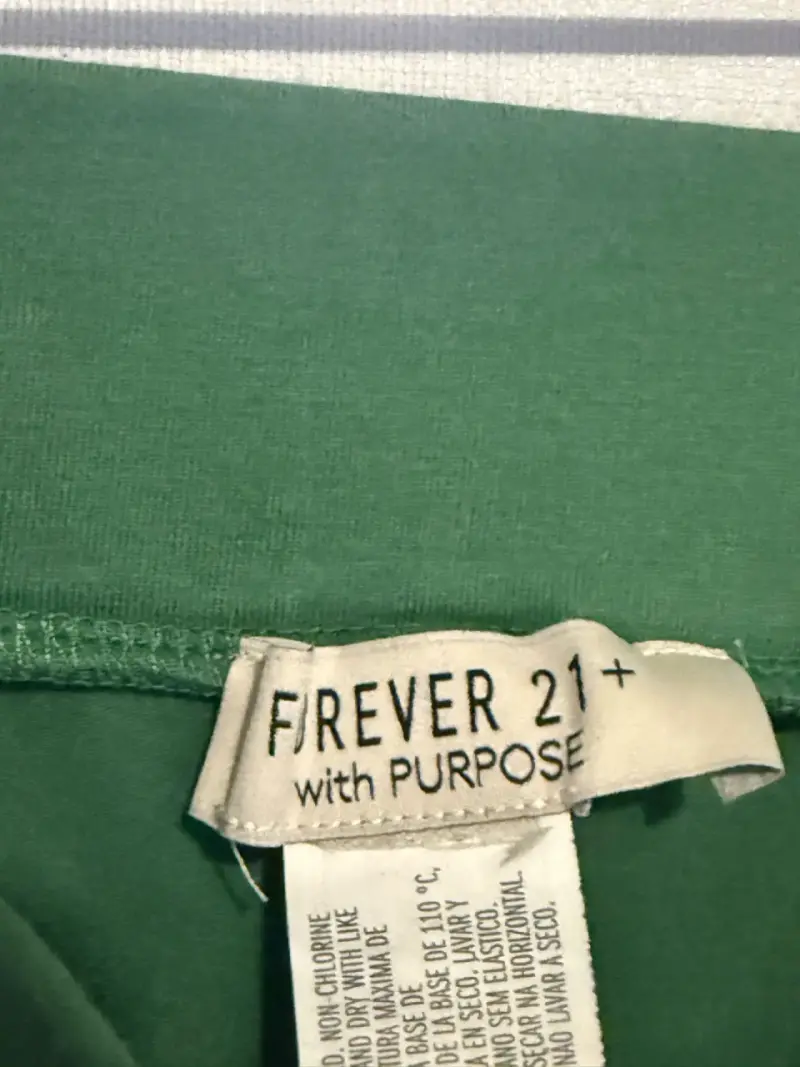 Pantalones verdes de mujer cómodos - 2