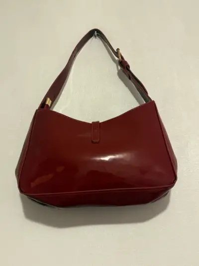 Cartera de cuero burdeos con logo dorado - miniatura 3