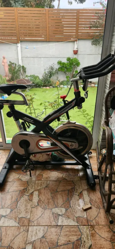 Bicicleta estática BH Fitness SB2.1 - miniatura 1