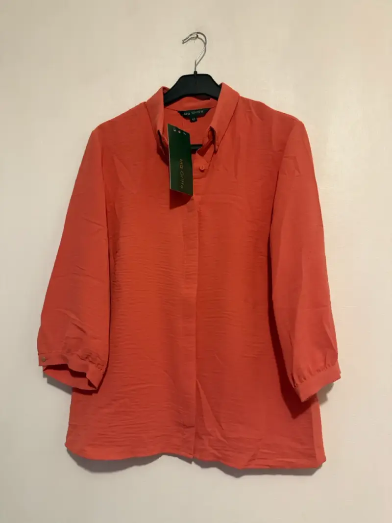 Blusa MG Gritte color coral con etiqueta - 1