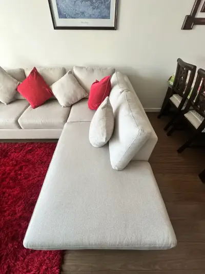 Sofá seccional marca Rosen impecable - miniatura 2